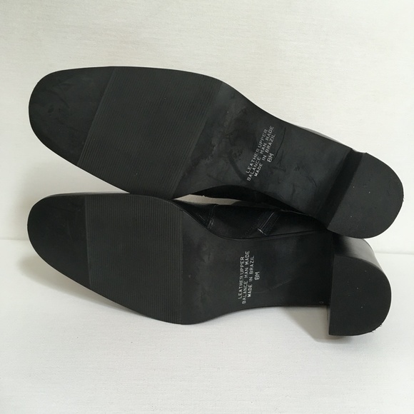 Apostrophe Dana Block Heel Leather Bootie in Black - Picture 6 of 9